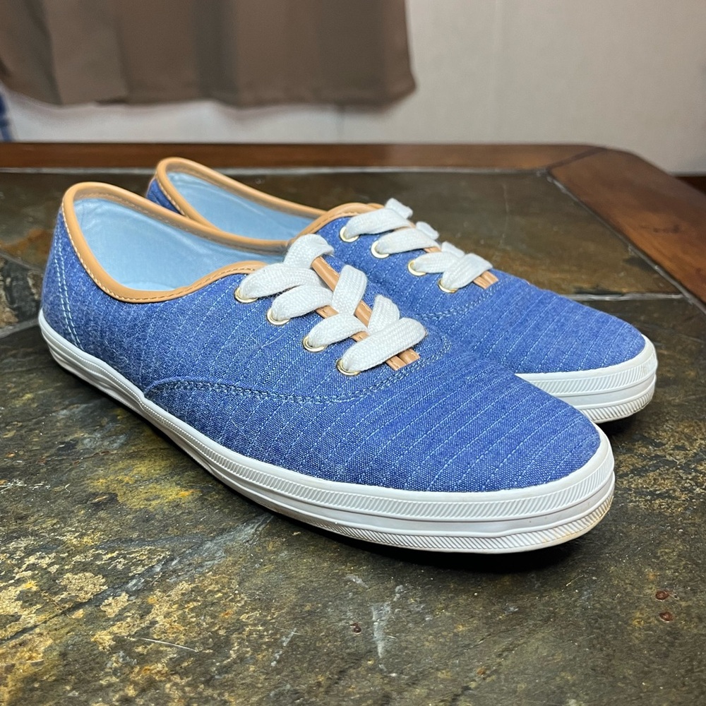 Blue Tommy Hilfiger Coastal Grandma Sneakers - Size 8 Women's